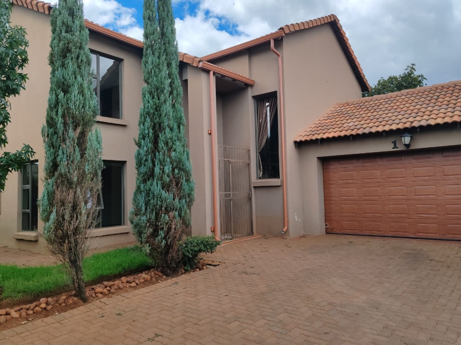 3 Bedroom Property for Sale in Melodie North West